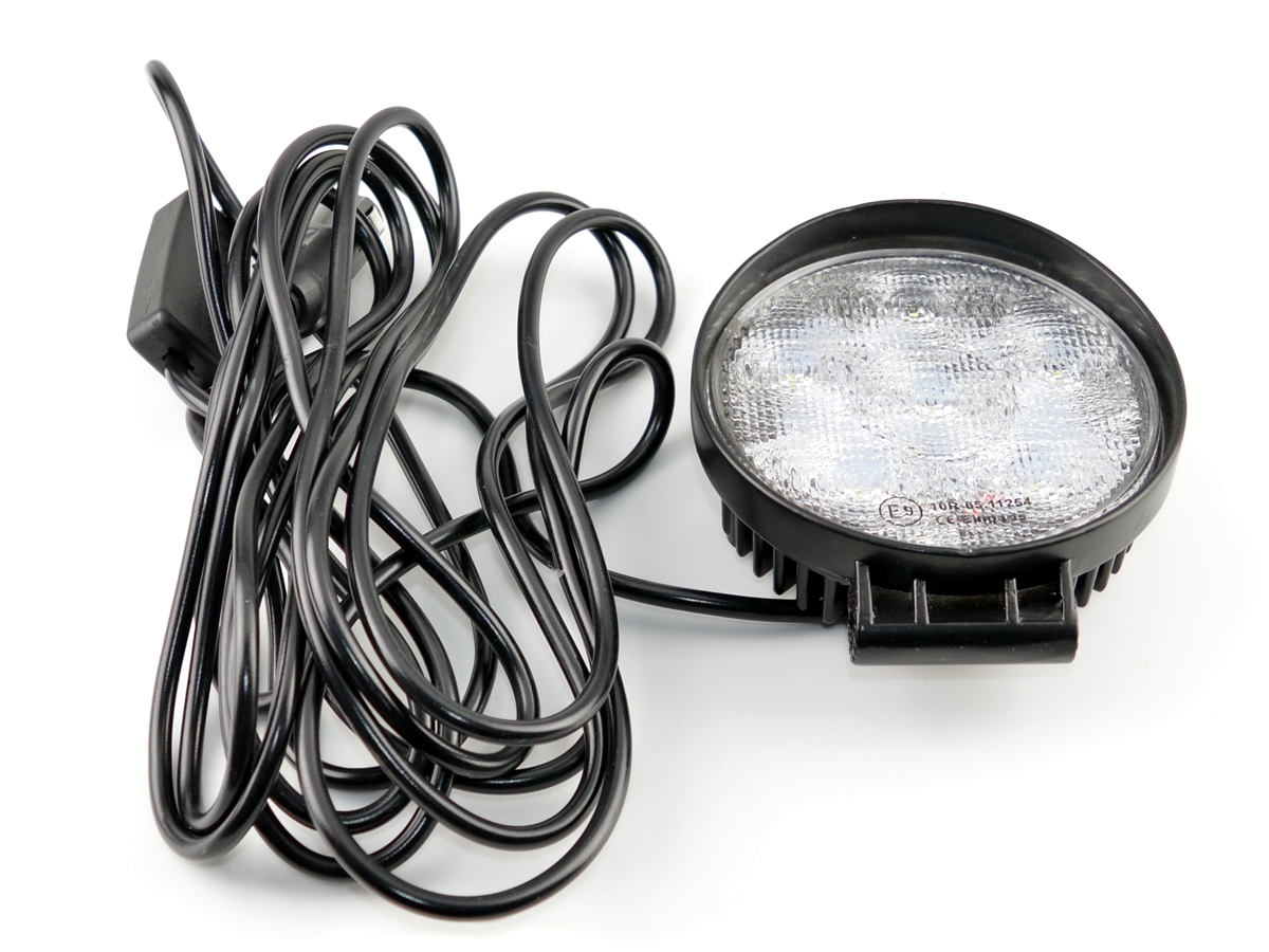 LED Pracovní světlo 18W (6 x 3W) 60° s magnetem