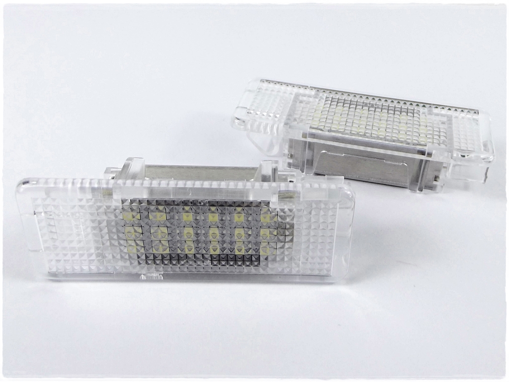 LED osvětlení prostoru nohou BMW Z8 E52 (1999-2003)