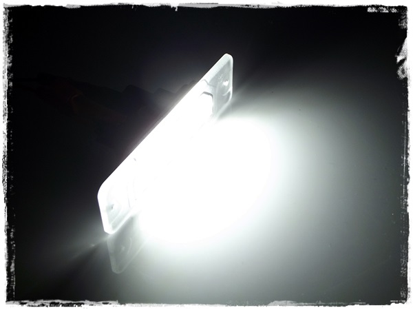 LED osvětlení SPZ INFINITI FX35 / FX45 (2003-2008)