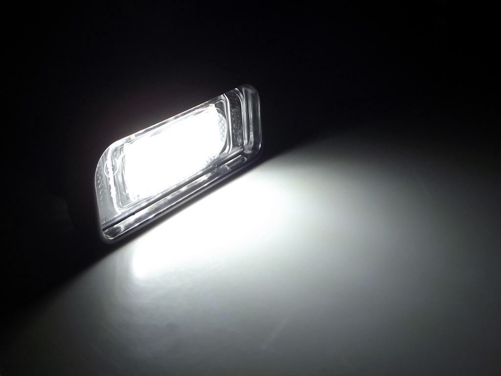 LED osvětlení SPZ MERCEDES S W220 (2002-2005)