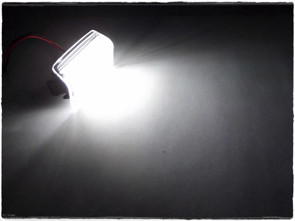 LED osvětlení dveří TOYOTA Previa III (2006-NYNÍ)