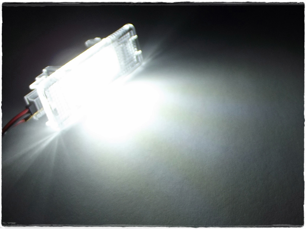 LED osvětlení dveří BMW X5 E53 (1999-2006)