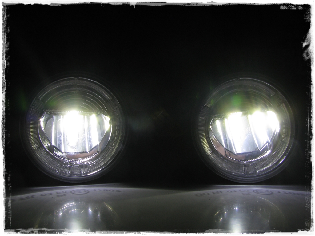 LED Světla Pro Denní Svícení s Mlhovkami TOYOTA Highlander (2004-2007)